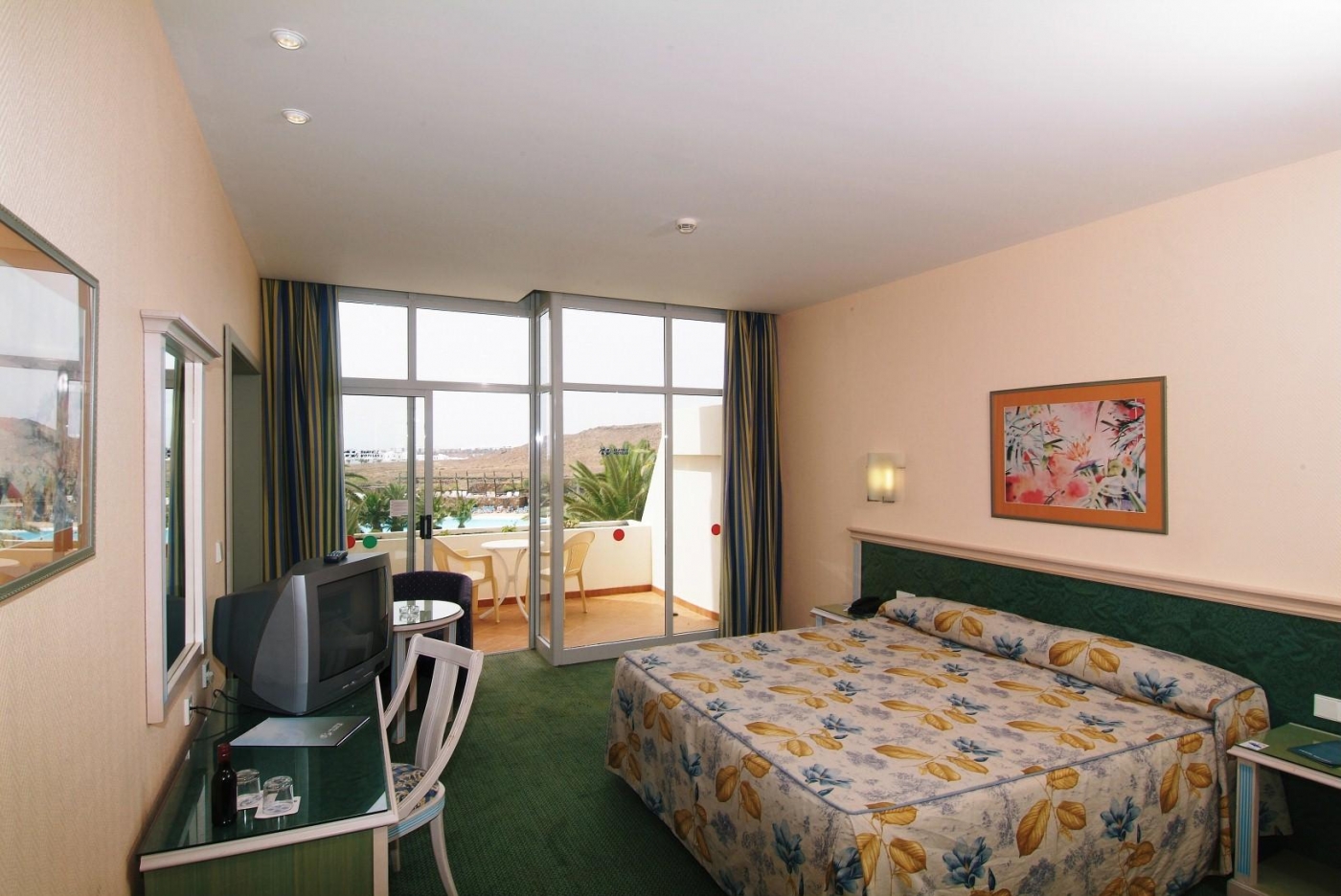 New york apartment for rent: www.new york apartment.com. mid rise ...